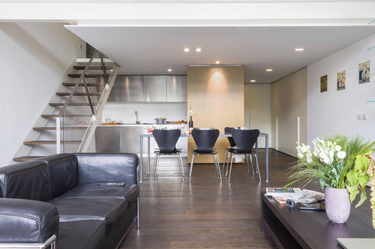 Contempora - Bertani 10 * Mailand